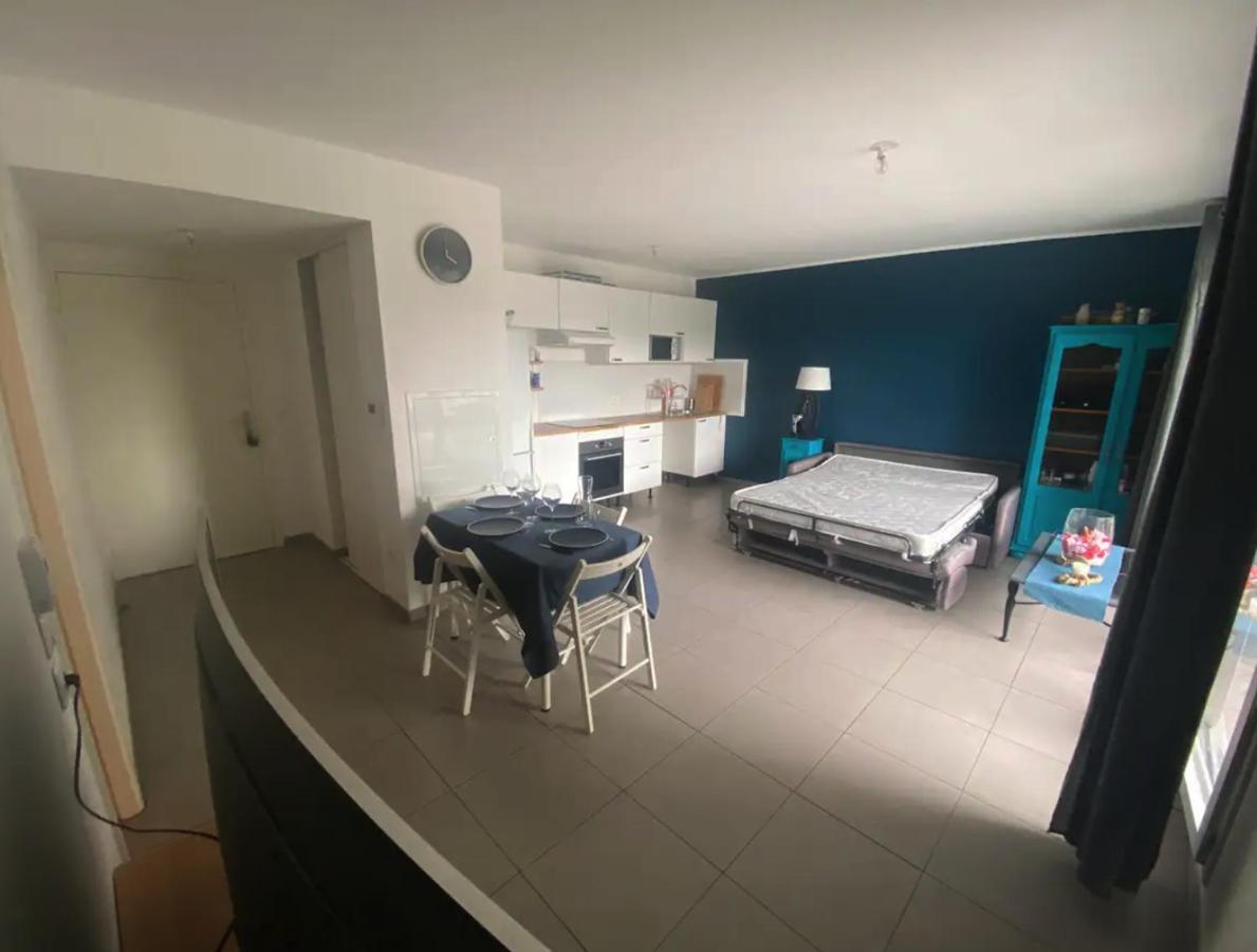 Appartement Spacieux Avec Grande Terrasse Marseilles Exterior foto