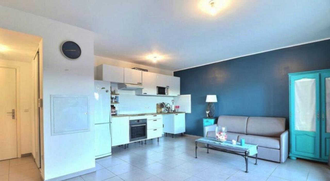 Appartement Spacieux Avec Grande Terrasse Marseilles Exterior foto